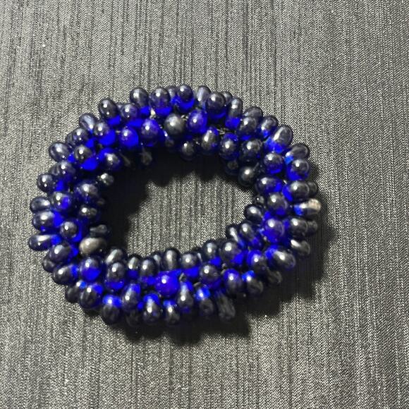 Czech Pressed Glass Teardrop in Royal Blue Stretch Bead Bracelet - Picture 1 of 3